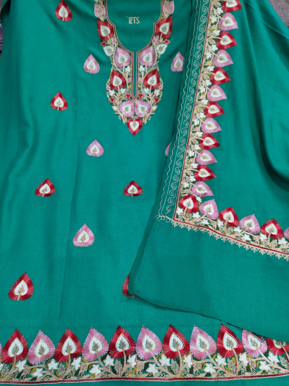 Pashmina Kashmiri Unstitched Set