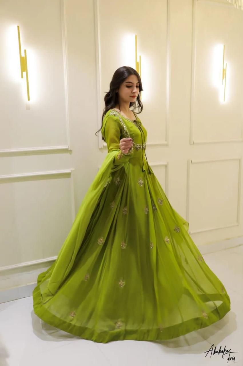 Green Gown Suit Set