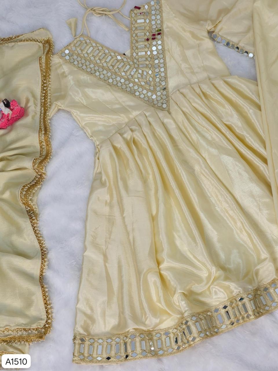 White Mirror Suit set