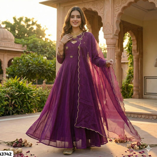 Georgette glimmer gown with monochrome dupatta