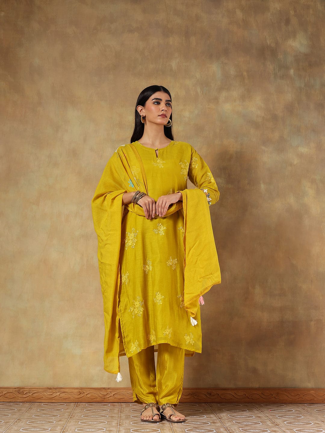 Mustard yellow mul-chanderi suit set