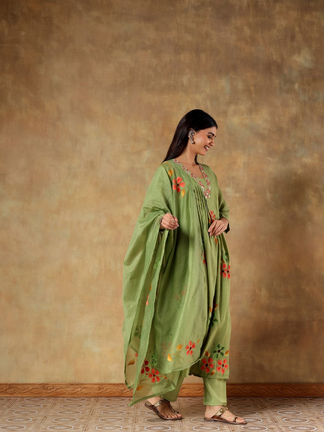 Vanya Mul Chanderi Hand-Embroidered 3-Piece Set