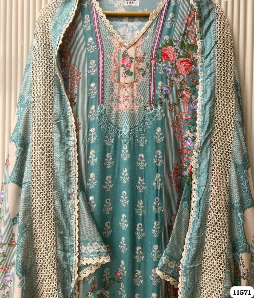 Green Muslin printed semi -stitched