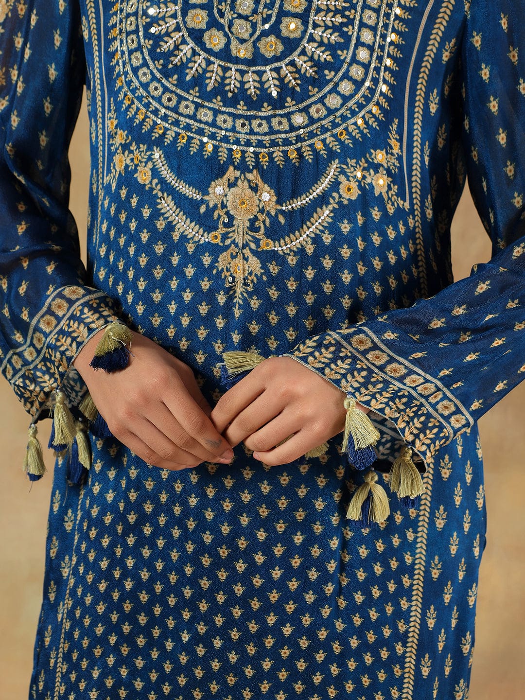 Noorvi Navy Viscose Silk Embroidered 3-Piece Set