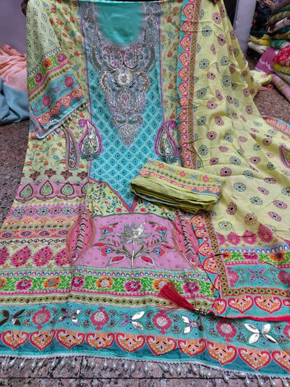 Printed Pakistani Muslin Unstitsched Suit Set