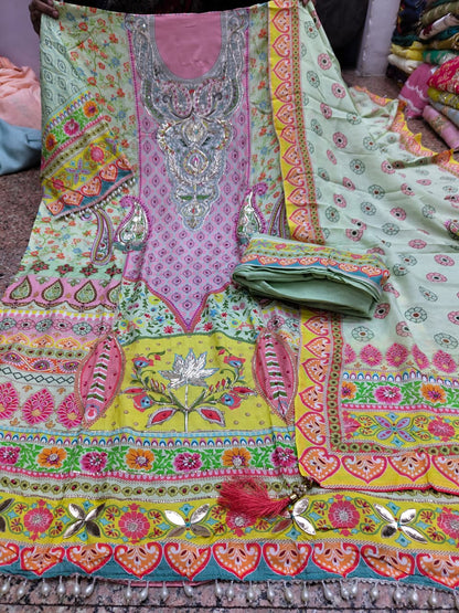 Printed Pakistani Muslin Unstitsched Suit Set