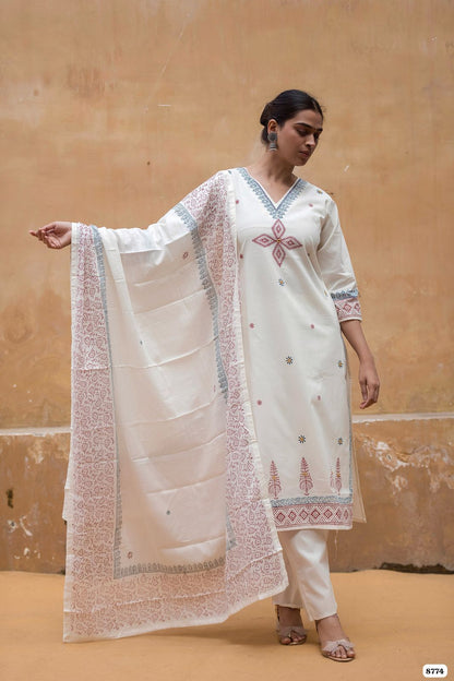 White Pure mulcotton