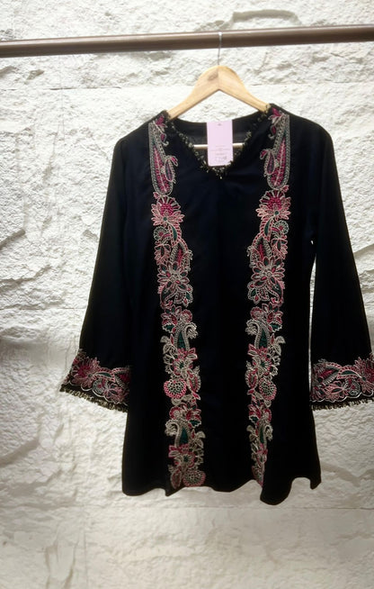 Nayra German Rayon Embroidered Black 2-Piece Set