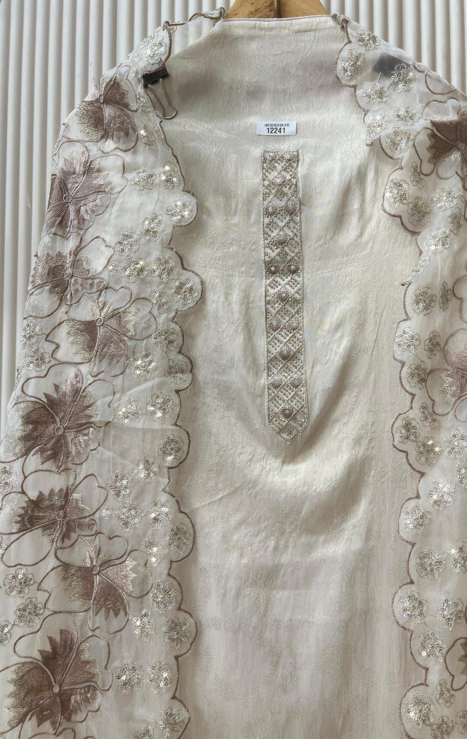 Ivory Tissue Shimmer Silk Embroidered Unstitched 3-Piece Suit